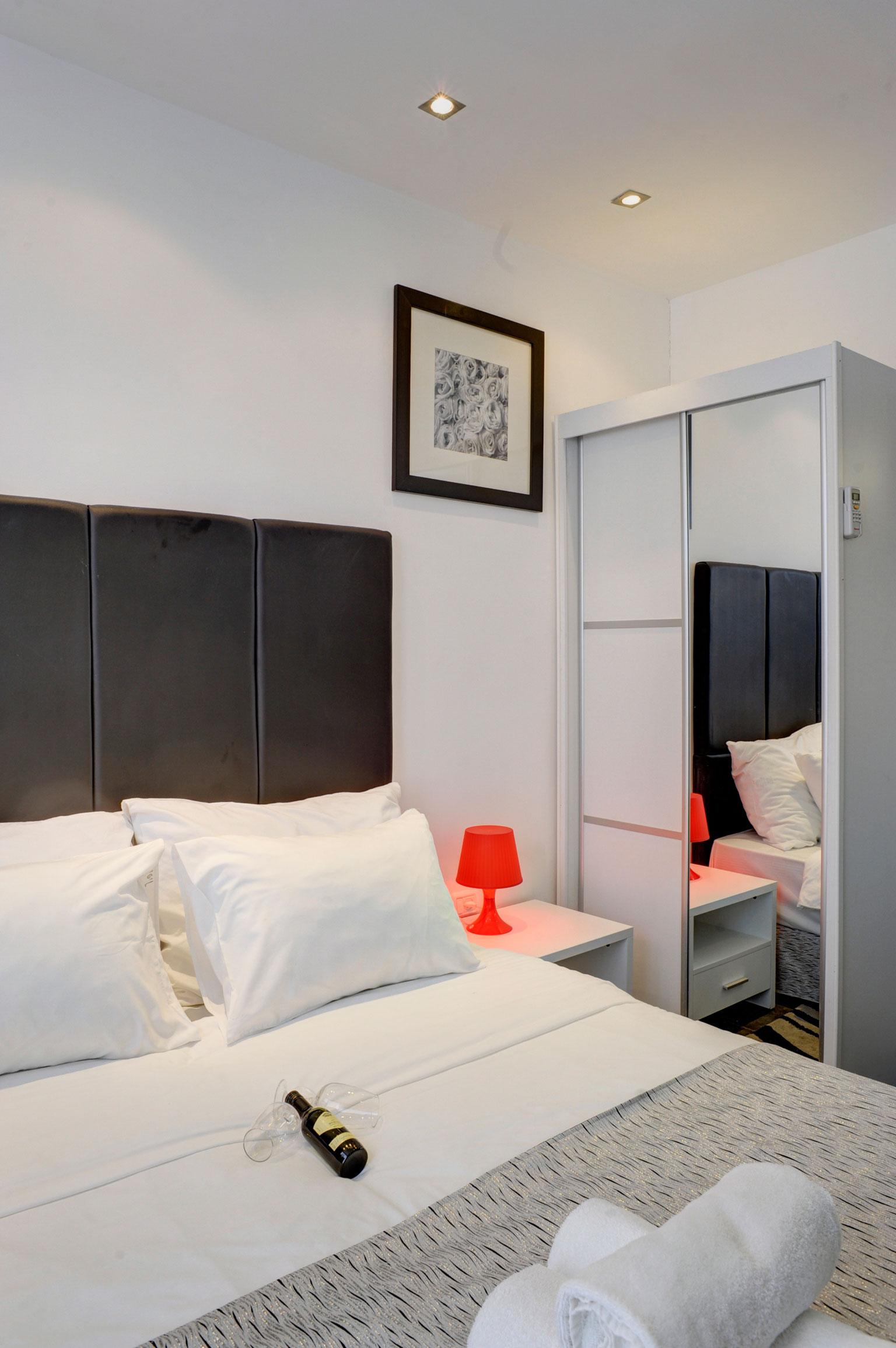 Geula Suites By Raphael Hotels テル・アビブ エクステリア 写真